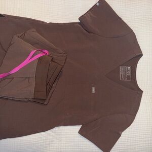 Figs set in Smokey Taupe